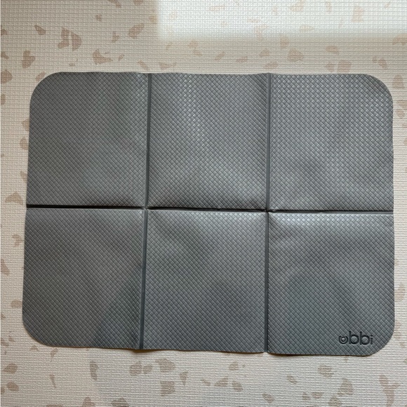 UBBI Changing Mat - Picture 3 of 5